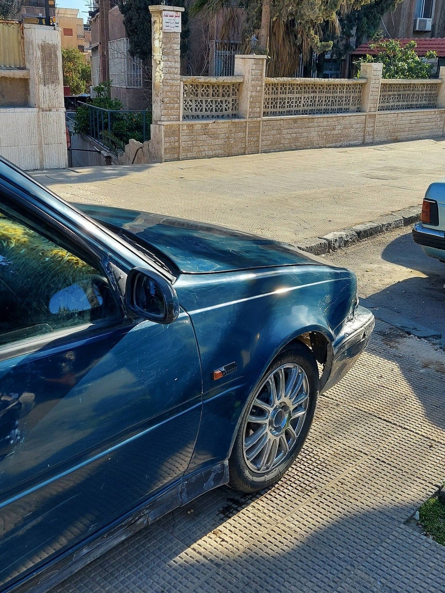 فولفو 460 للبيع