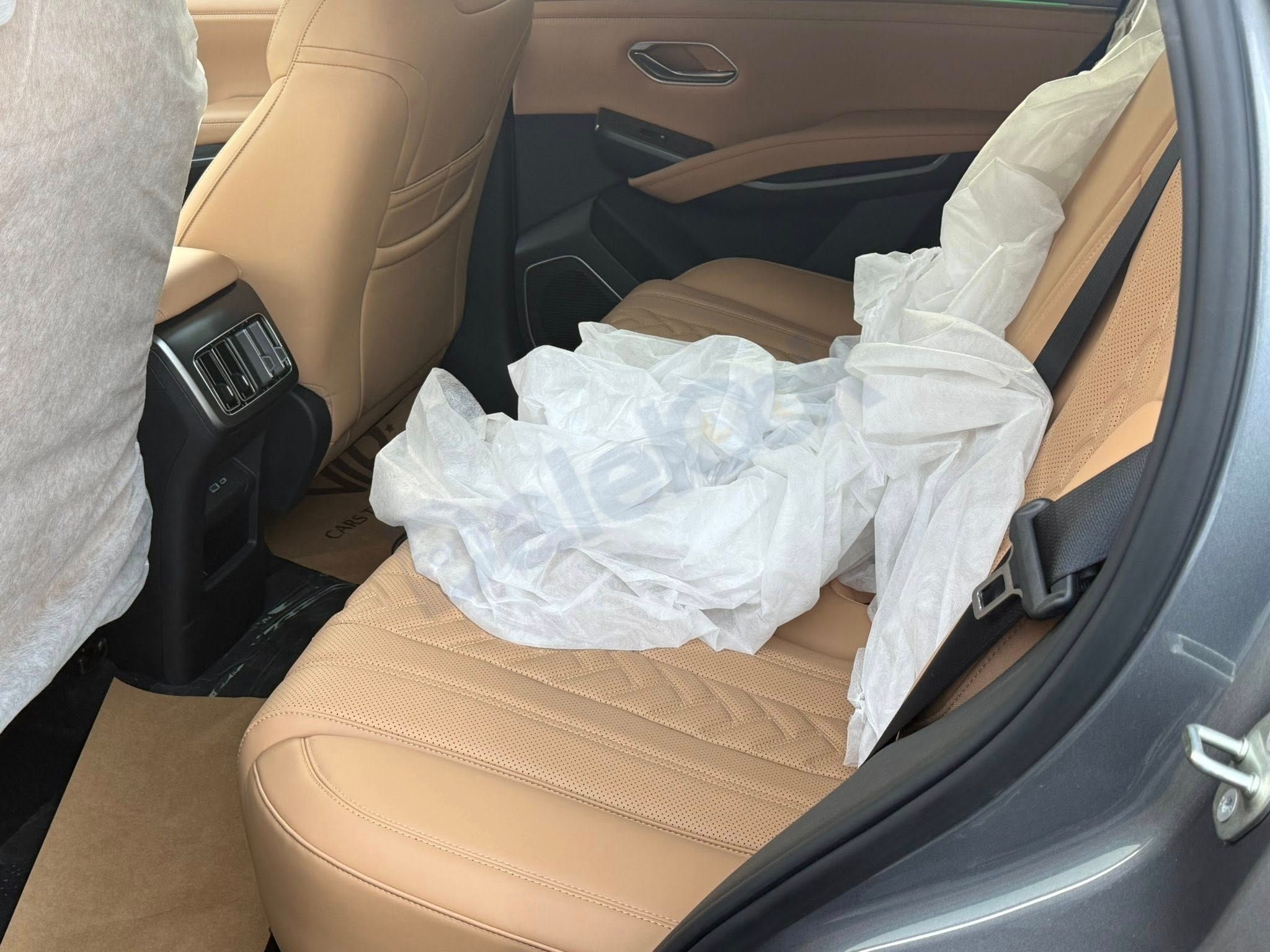 باللون المميز وبسعر أرخص من نصيب ودبي والصين