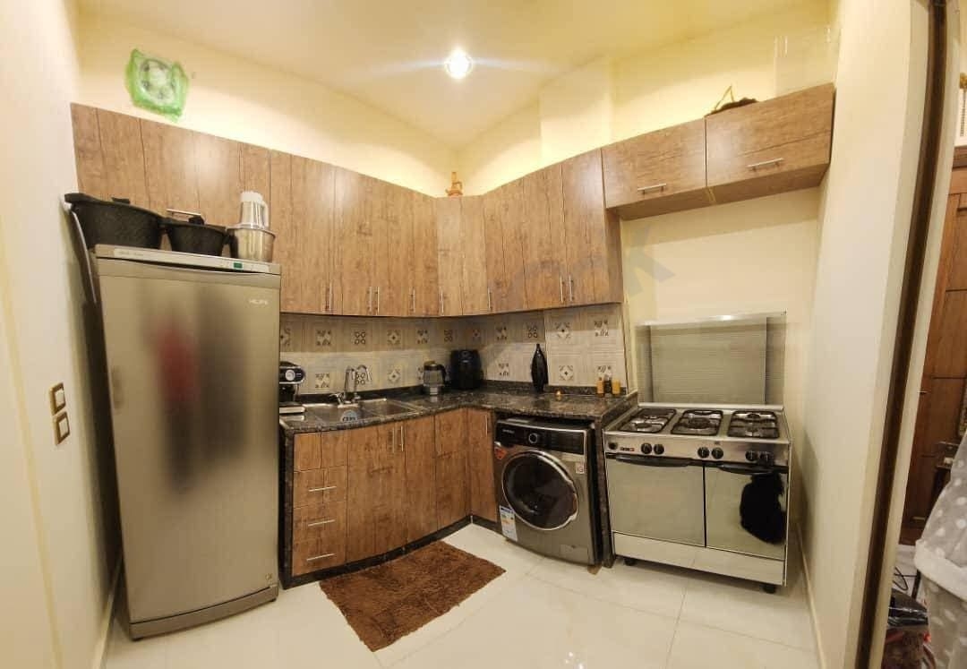 للبيع شقة قدسيا شارع الروضة ..