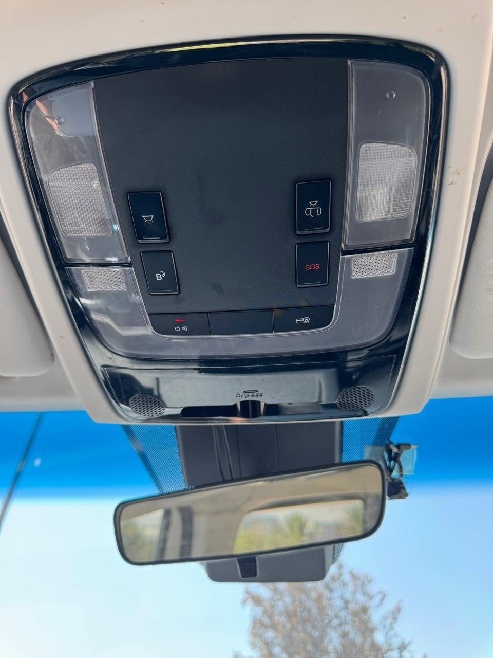 فان هيونداي ستاريا 2022 HTRAC للبيع