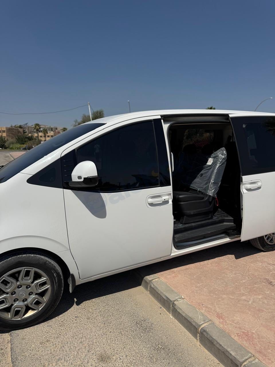 فان هيونداي ستاريا 2022 HTRAC للبيع