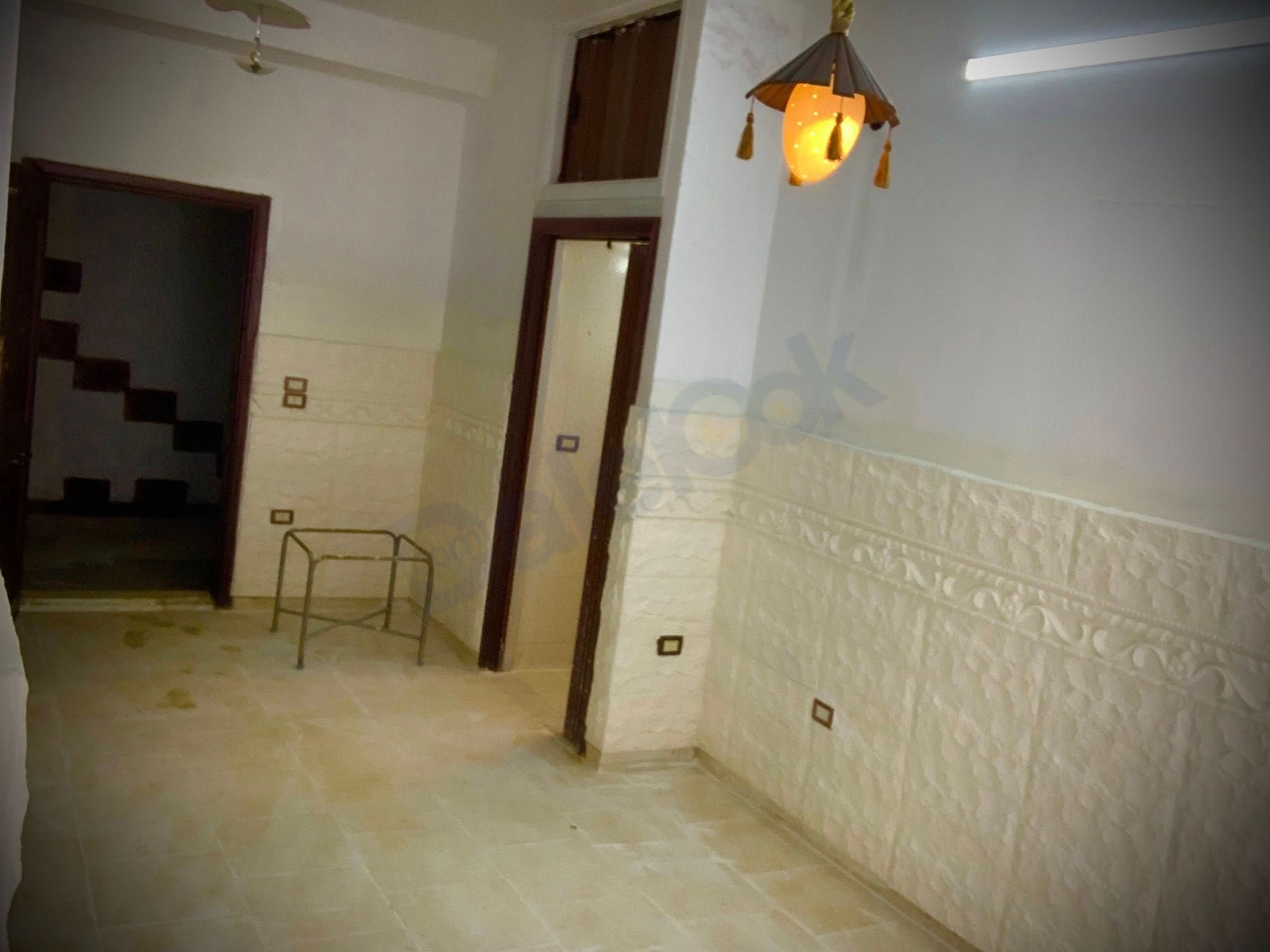 للبيع صحنايا -طريق الكازية،مقابل الفندق العراقي