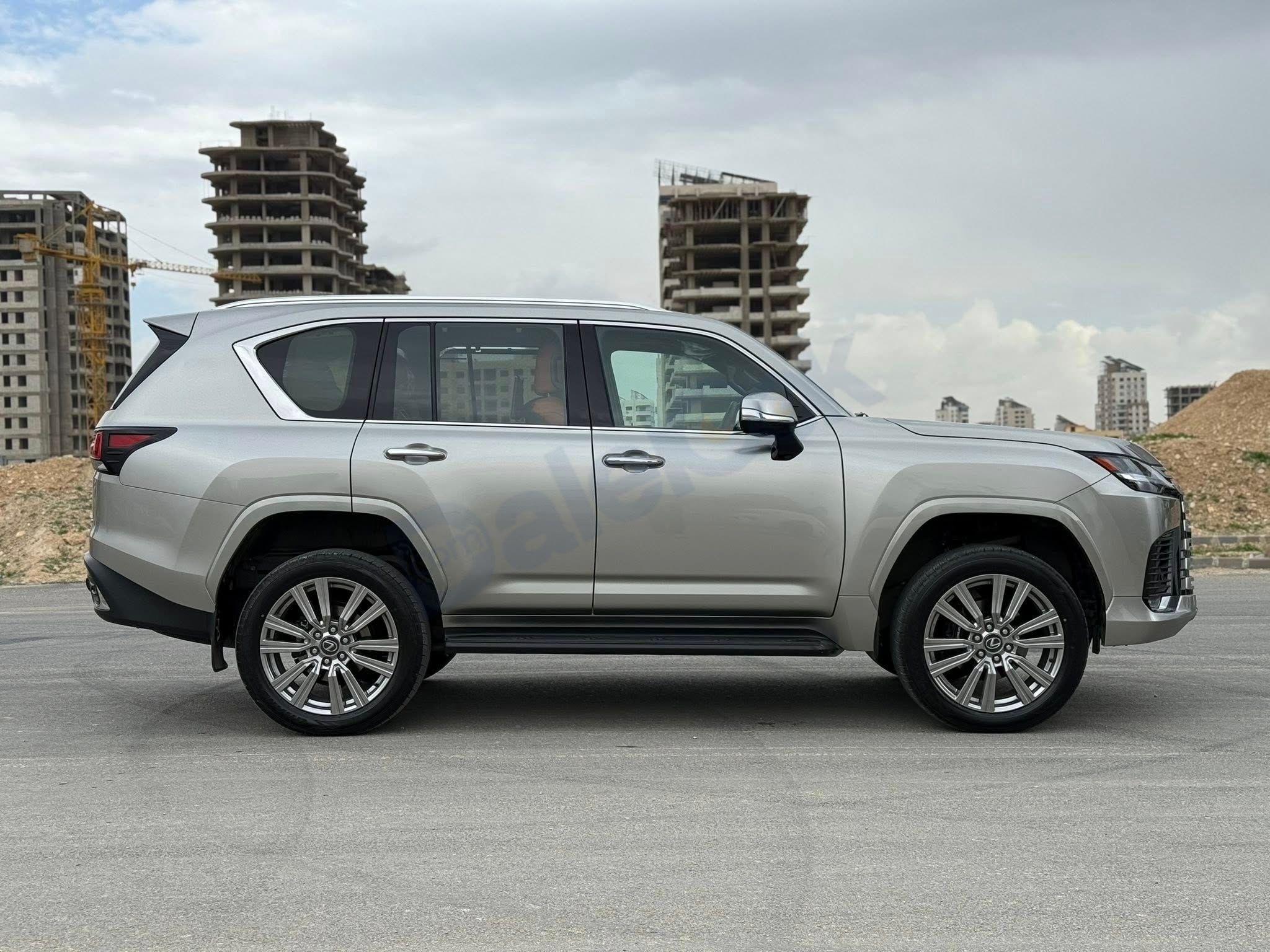 Lexus LX700h ( Executive VIP ) for sale in Damascus