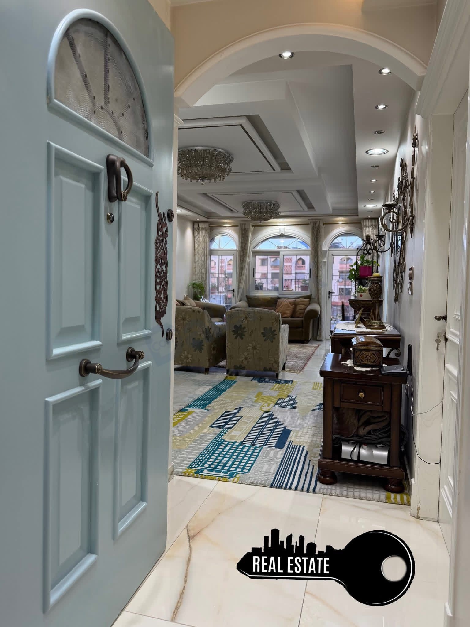 For sale Terrace apartment with brushes in the suburb of Qudsaya next to Al-Farouq Restaurant