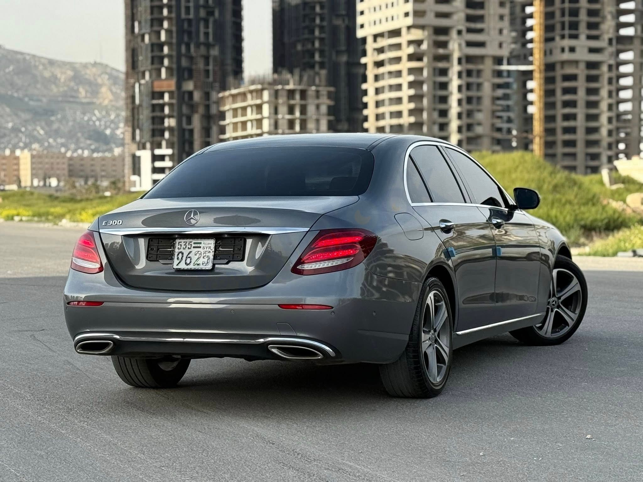 مرسيدس E300 للبيع في دمشق