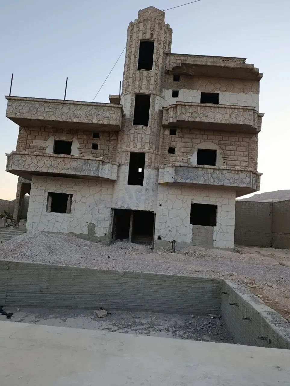 مزرعة للبيع في حفير التحتا